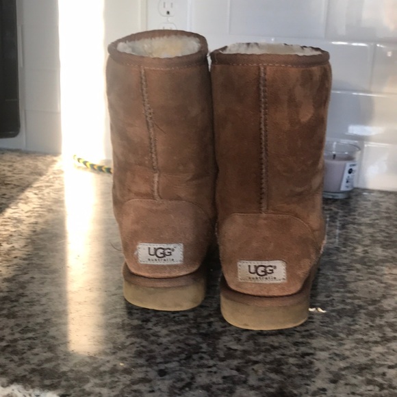 Barely used Uggs - Picture 2 of 3